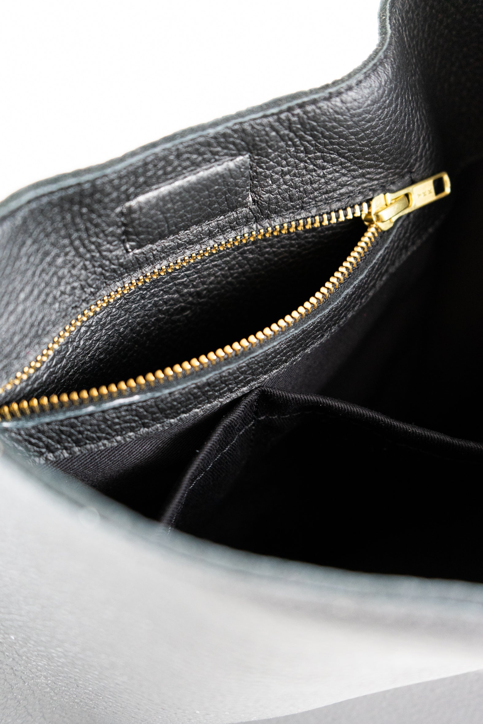 TERRA Grande Nord Noir slouchy bag