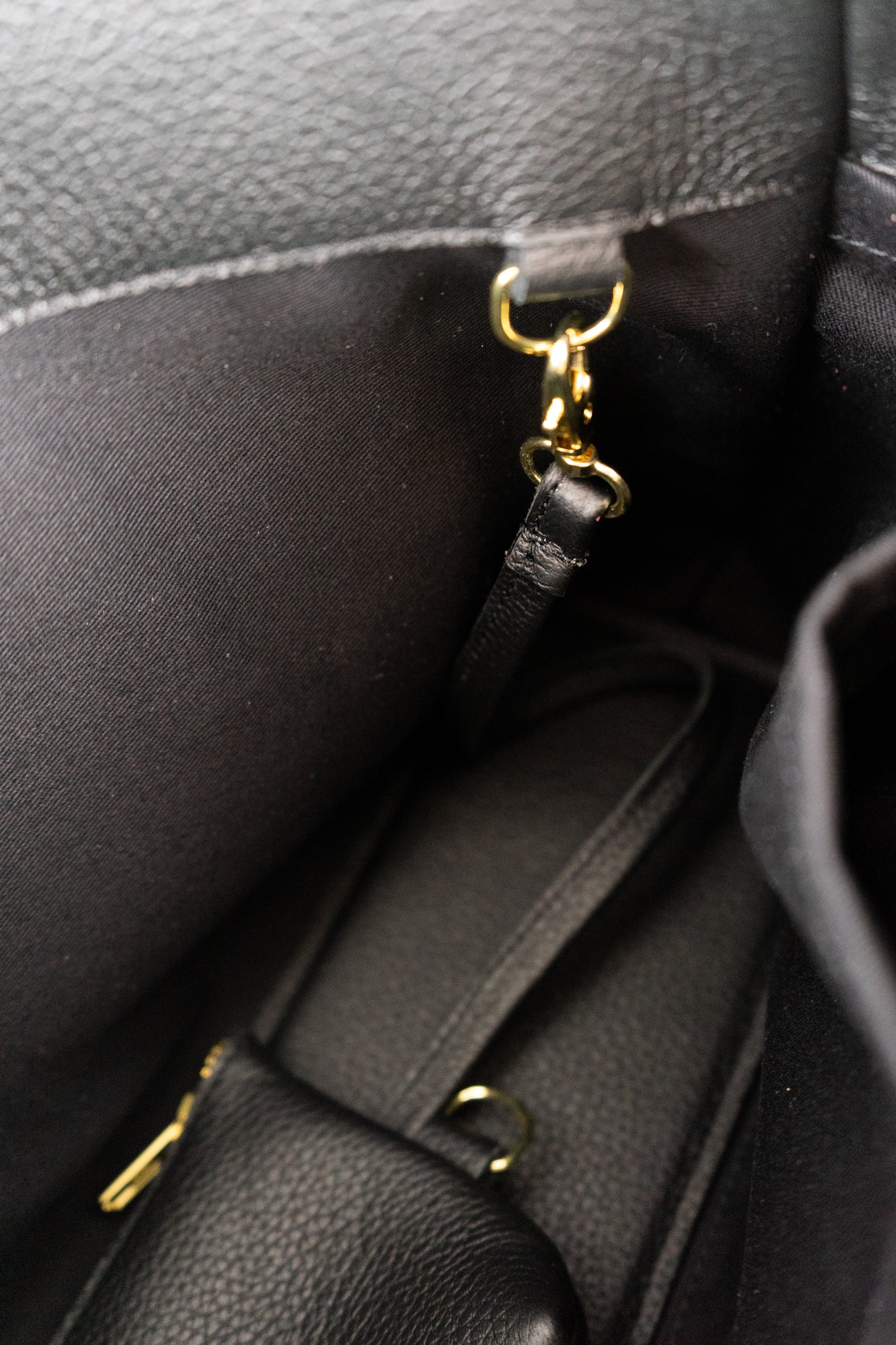 TERRA Grande Nord Noir slouchy bag