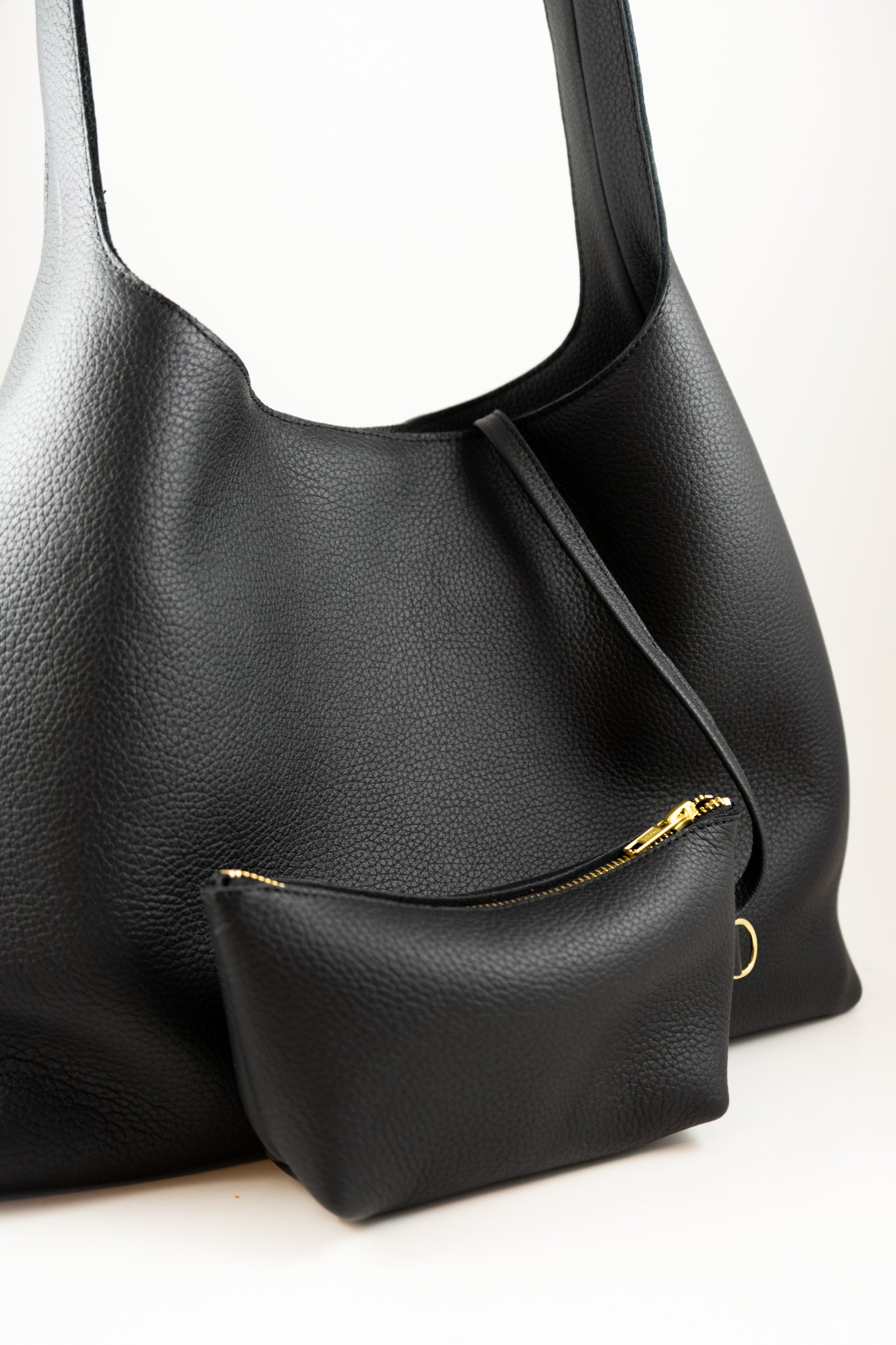 TERRA Grande Nord Noir slouchy bag