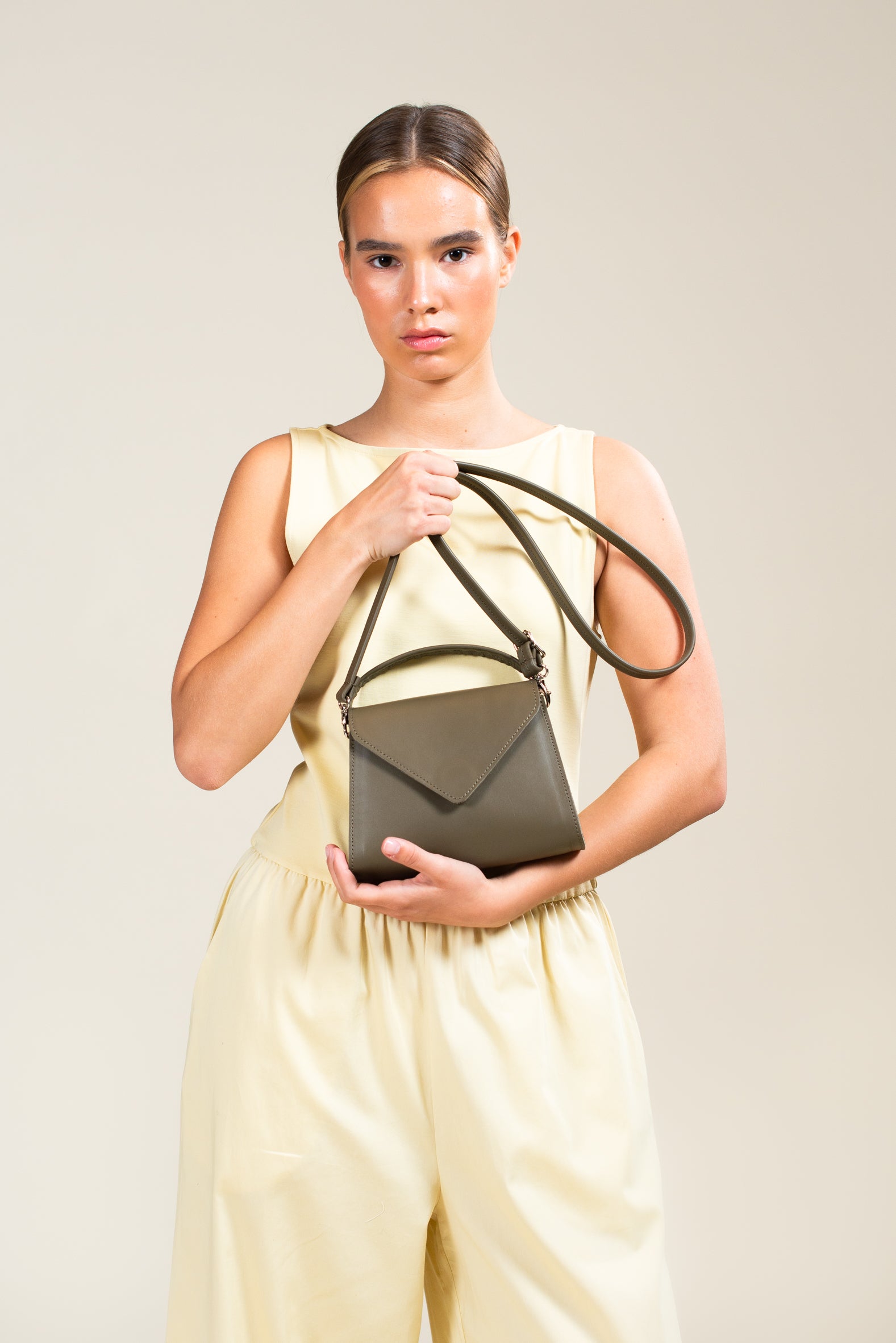 HUPI olkalaukku olive