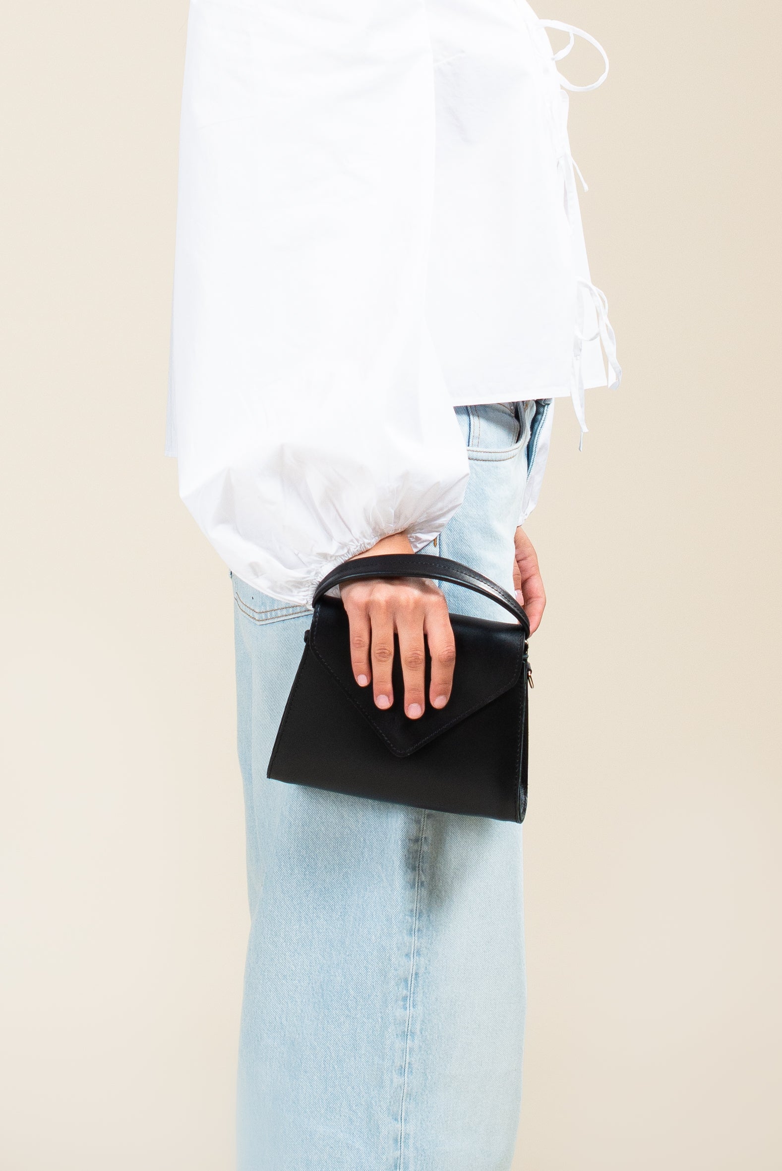 HUPI shoulder bag black