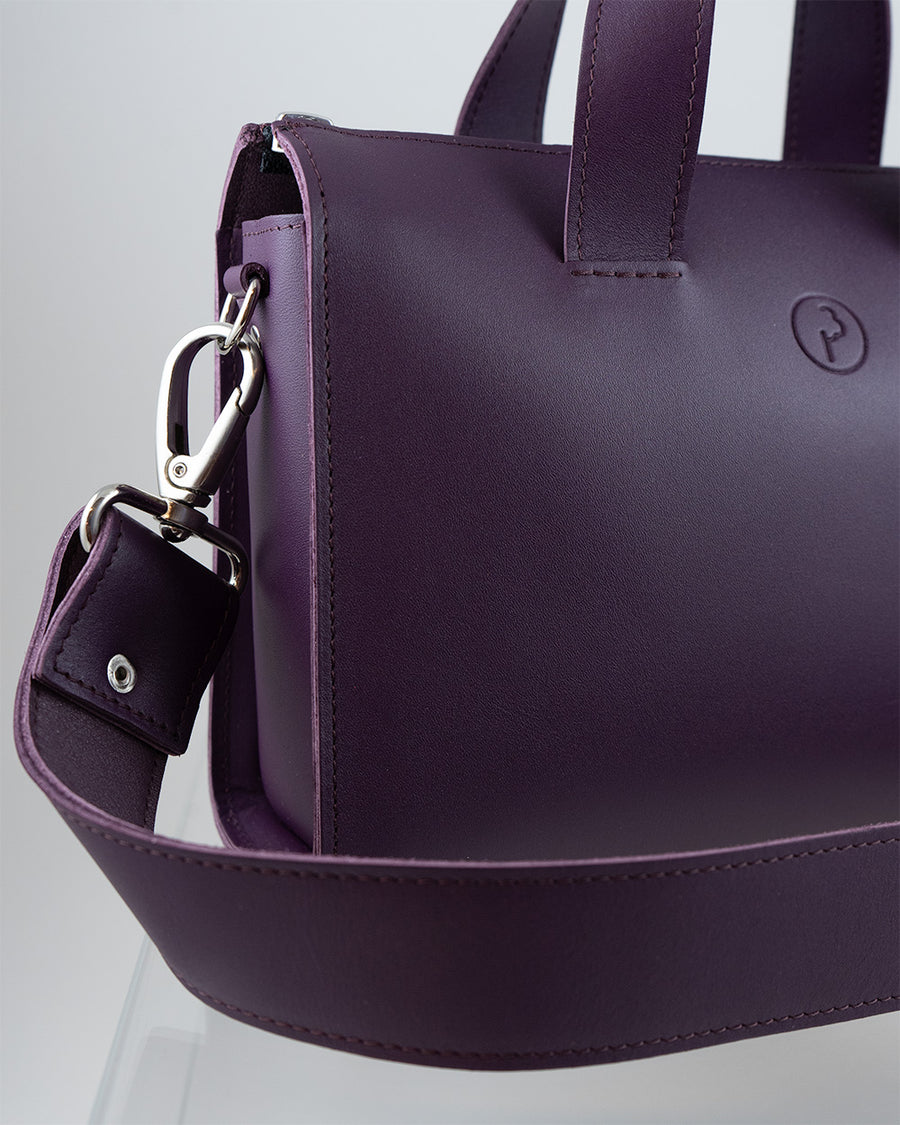 AARE shoulder bag – dark dahlia