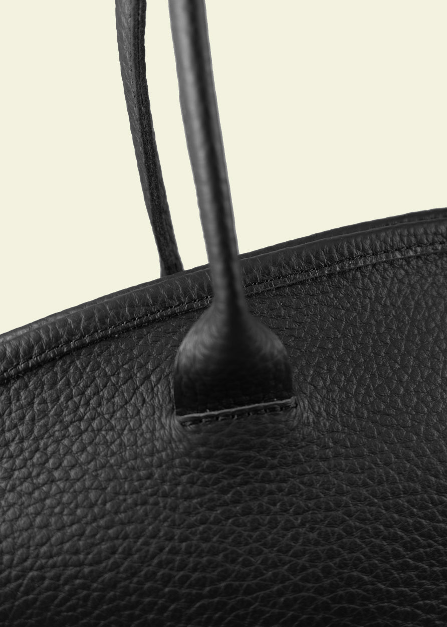 FORTUNE COOKIE midi tote bag blueberry milk