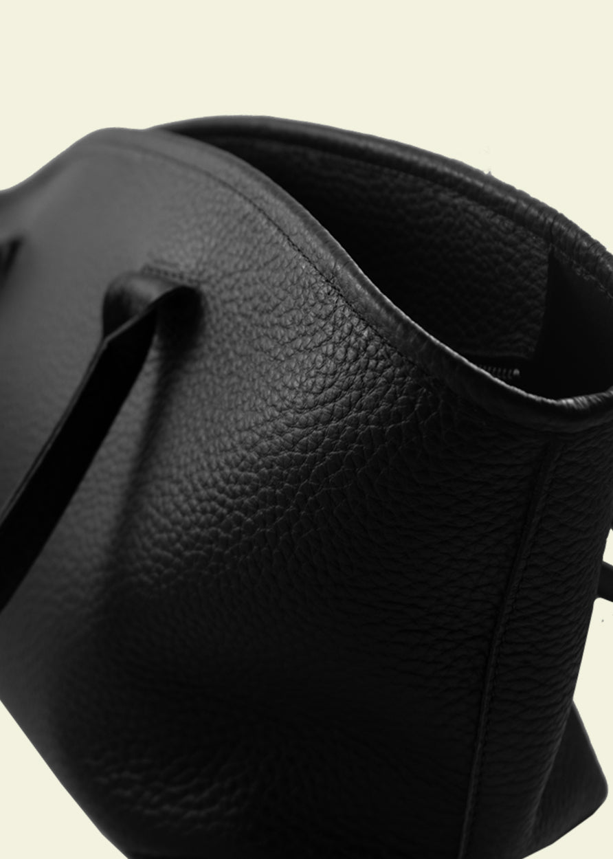 FORTUNE COOKIE midi tote bag blueberry milk