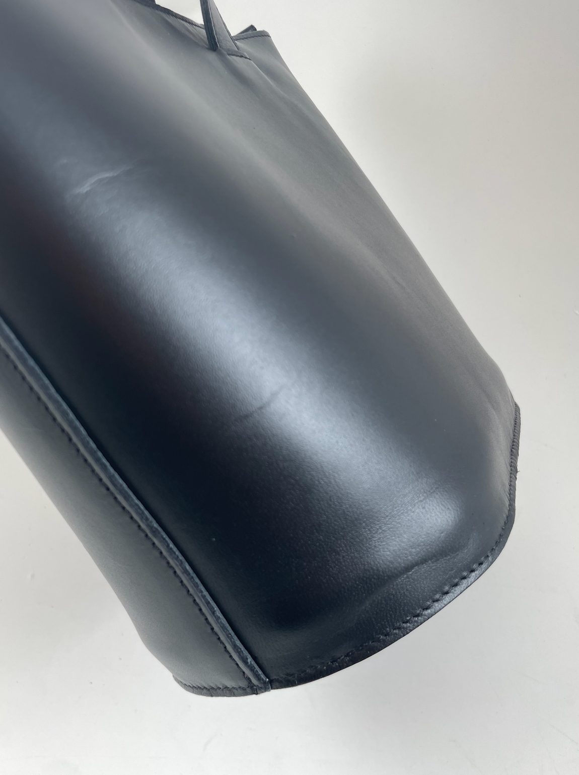 SAMPLE III — DAILY EMI bucket bag black