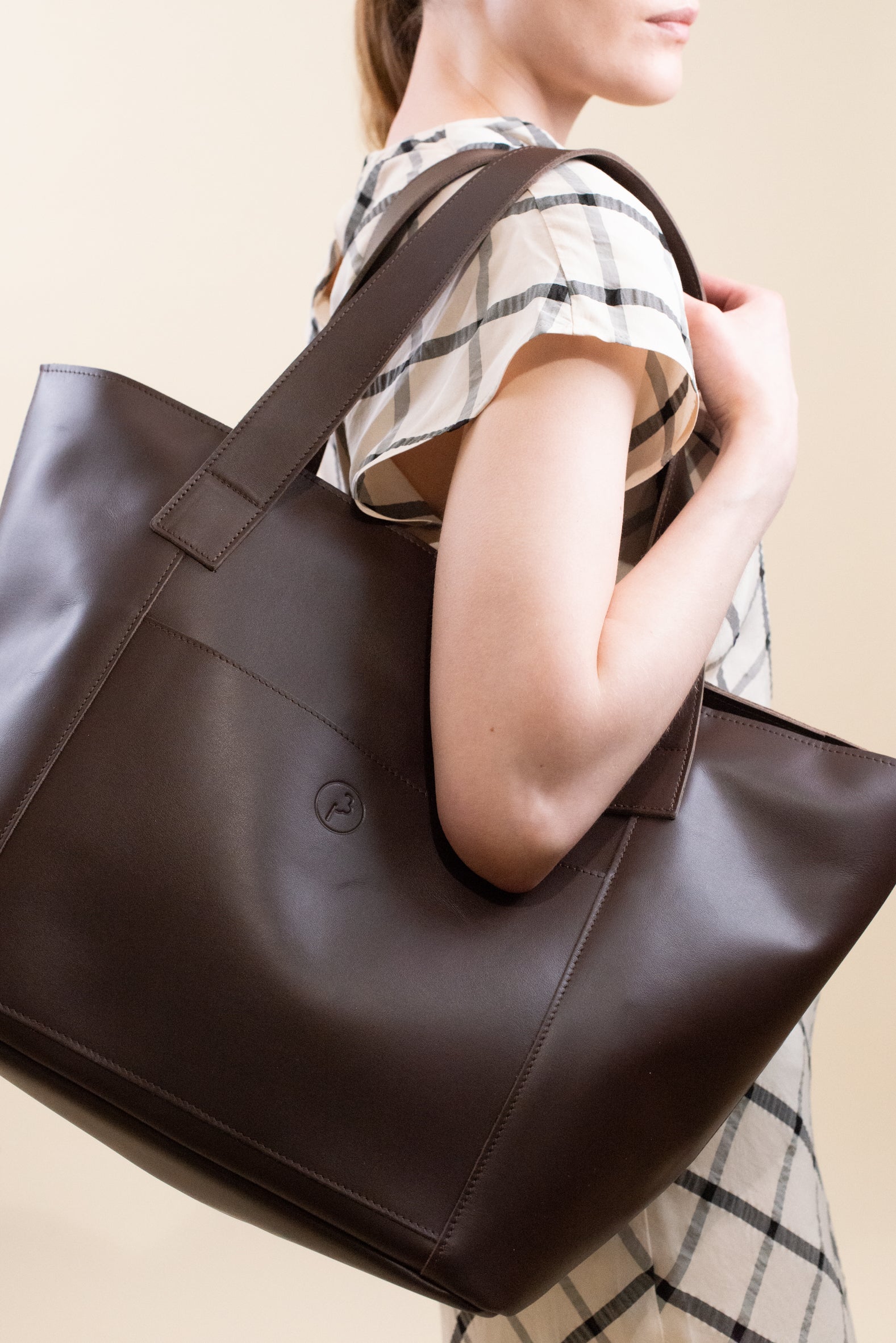 TREFFEN weekender dark choco