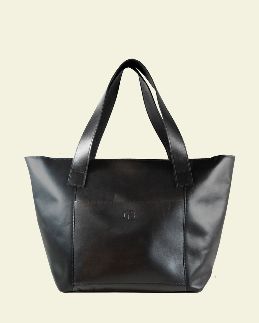 TREFFEN – black