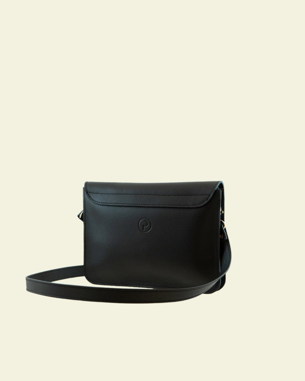VIDA shoulder bag