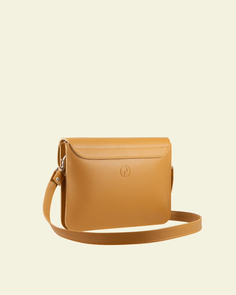 VIDA shoulder bag – caramel