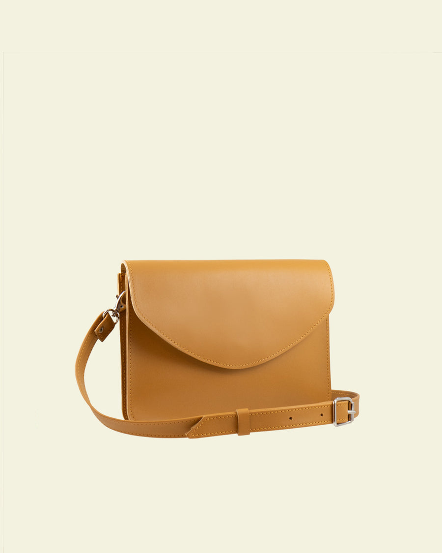 VIDA shoulder bag – caramel